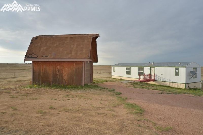 39950 Hoot Owl Rd, Ramah, CO 80832
