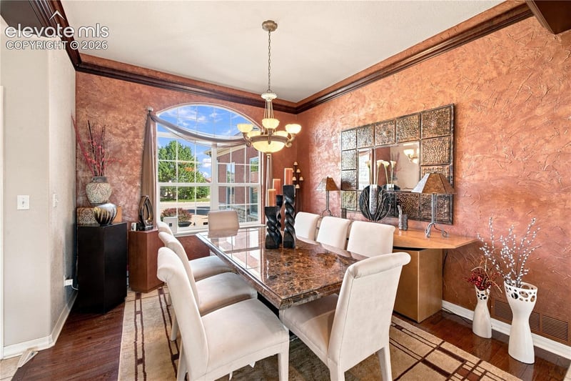 4 Hawks Point Ct, Pueblo, CO 81005