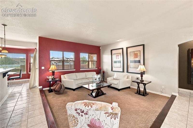 4 Hawks Point Ct, Pueblo, CO 81005