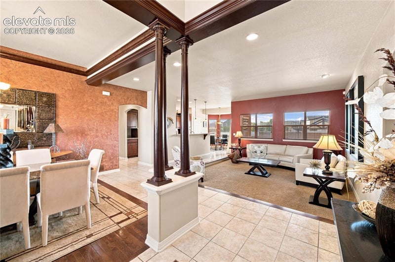 4 Hawks Point Ct, Pueblo, CO 81005