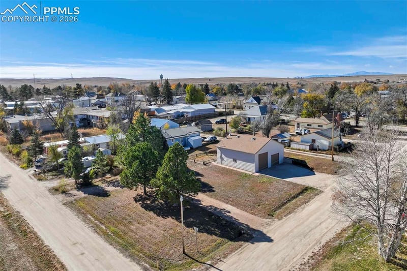 401 Cheyenne St, Calhan, CO 80808