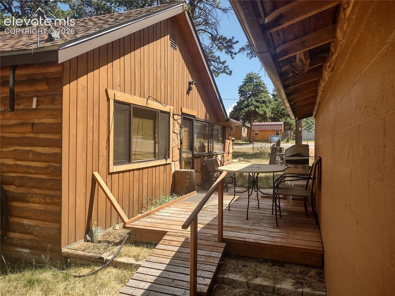 402 N Maple St, Woodland Park, CO 80863