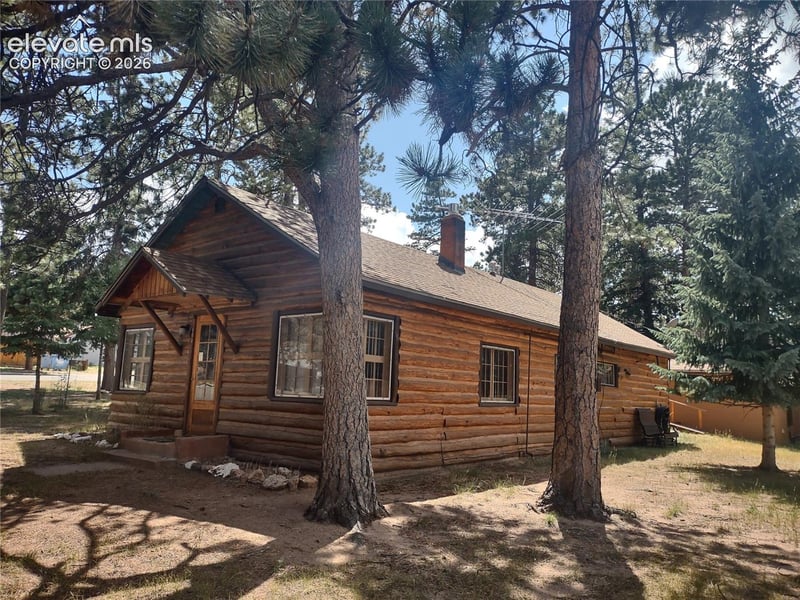 402 N Maple St, Woodland Park, CO 80863