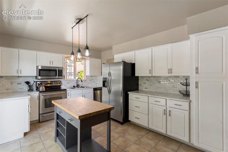 4032 Valley Dr #B, Pueblo, CO 81008