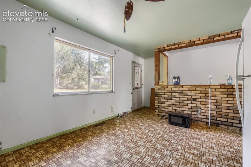 4040 Hollow Rd, Colorado Springs, CO 80917