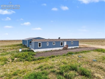 40425 Funk Rd, Ramah, CO 80832
