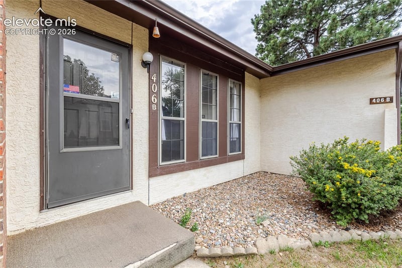 406 Valley Hi Cir #B, Colorado Springs, CO 80910
