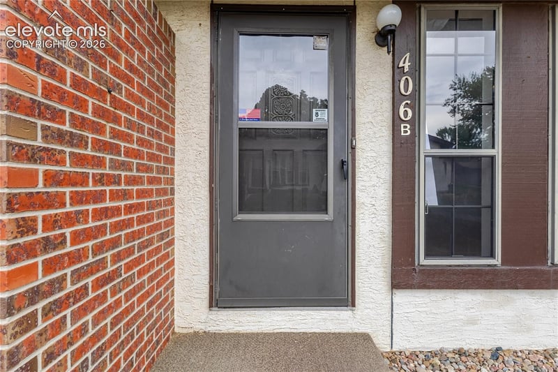 406 Valley Hi Cir #B, Colorado Springs, CO 80910