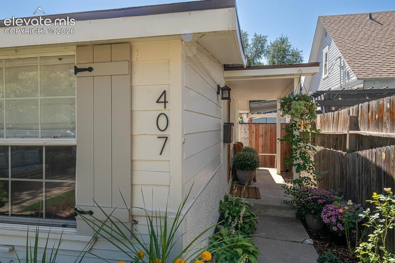 407 E San Rafael St, Colorado Springs, CO 80903