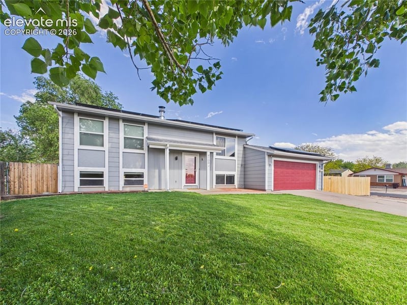 4100 Woodside Ln, Pueblo, CO 81008