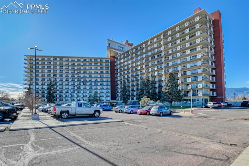 411 Lakewood Cir #B1016, Colorado Springs, CO 80910