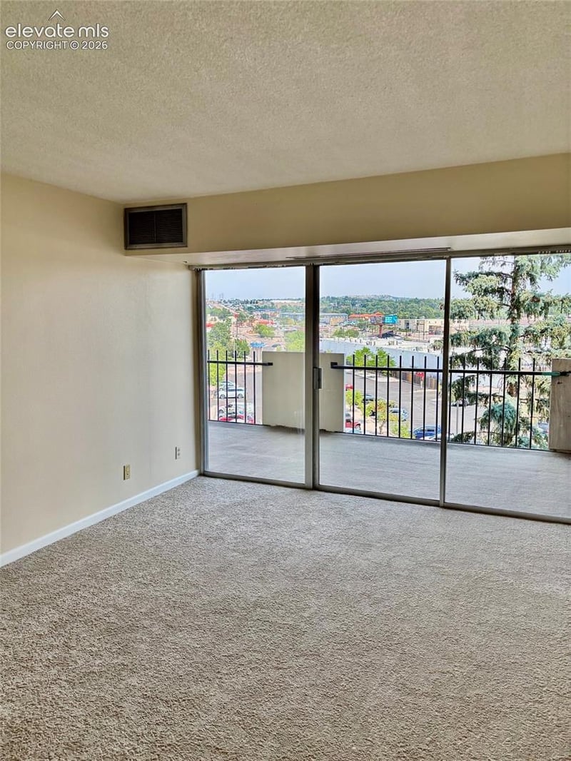 411 Lakewood Cir #B530, Colorado Springs, CO 80910