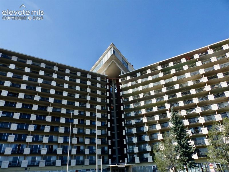 411 Lakewood Cir #C406, Colorado Springs, CO 80910