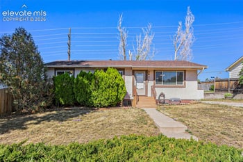 414 Maplewood Dr, Colorado Springs, CO 80907