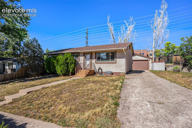 414 Maplewood Dr, Colorado Springs, CO 80907