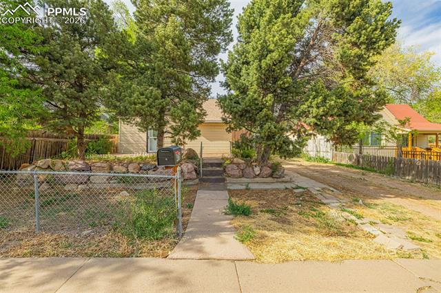 416 W Platte Ave, Colorado Springs, CO 80905