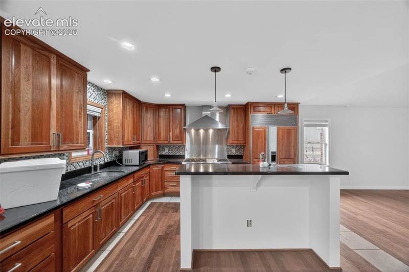 4180 S Monaco Pw, Denver, CO 80237