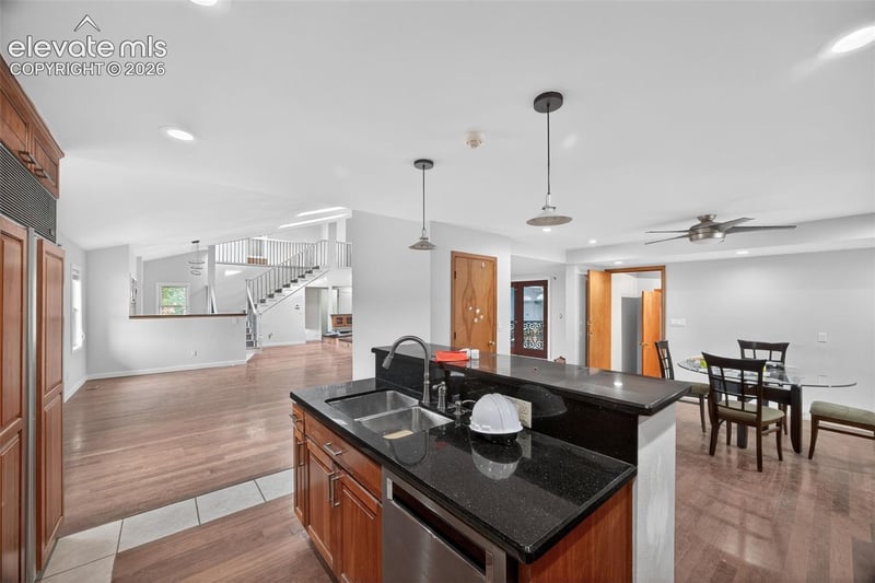4180 S Monaco Pw, Denver, CO 80237