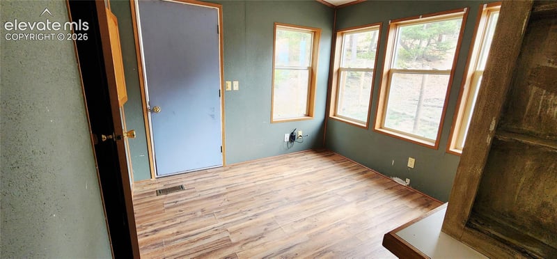 419 Donzi Trl, Florissant, CO 80816