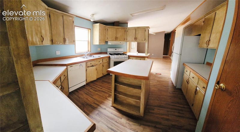 419 Donzi Trl, Florissant, CO 80816