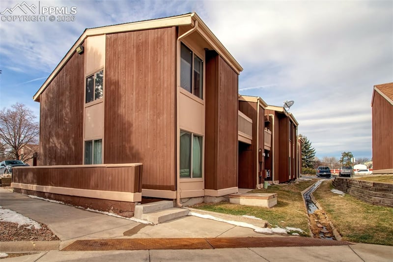 4245 N Carefree Cir #B, Colorado Springs, CO 80917