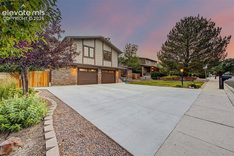 425 Grey Eagle Dr, Colorado Springs, CO 80919
