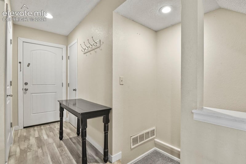 4290 S Mobile Cir #A, Aurora, CO 80013