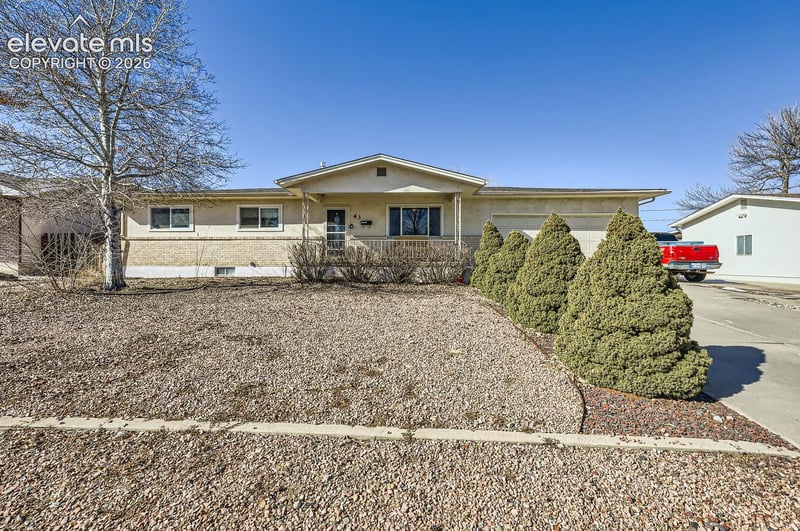 43 Fordham Cir, Pueblo, CO 81005