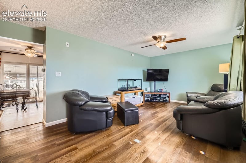 43 Fordham Cir, Pueblo, CO 81005