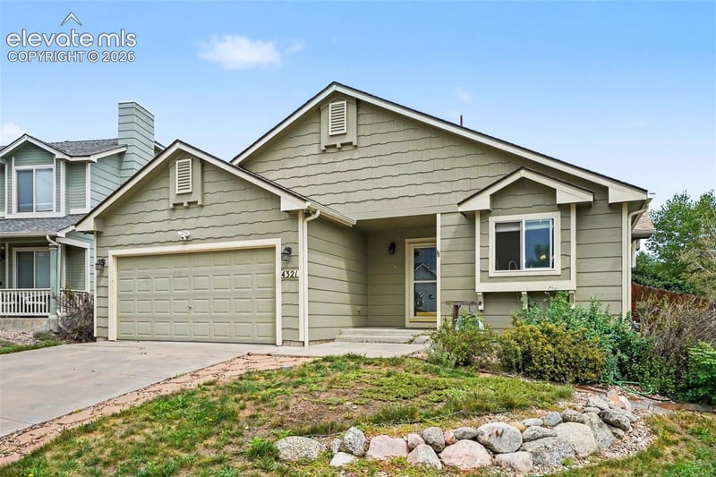 4321 Crow Creek Dr, Colorado Springs, CO 80922