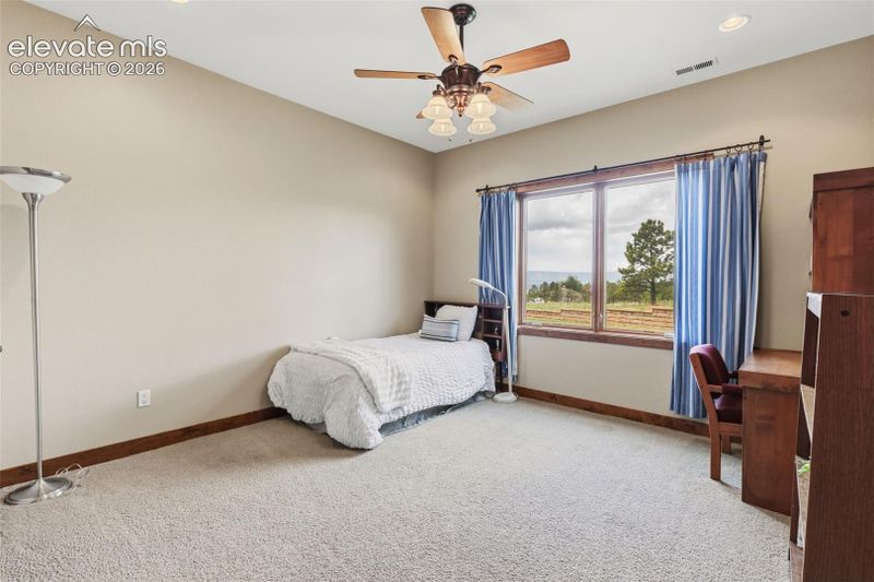 4330 Ridgeway Ln, Colorado Springs, CO 80908