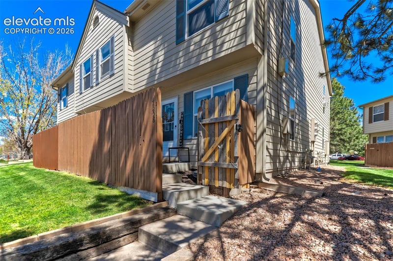 4358 Hawks Lookout Ln, Colorado Springs, CO 80916