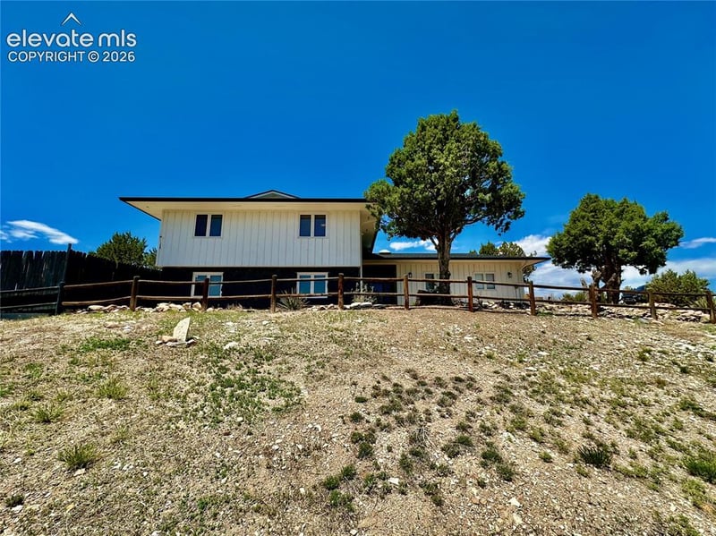 439 S Arriba Dr, Pueblo West, CO 81007