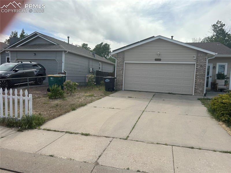 4410 Hennings Dr, Colorado Springs, CO 80911