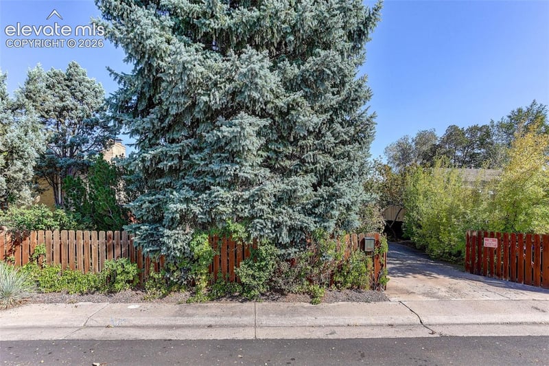 450 S Quitman St, Denver, CO 80219