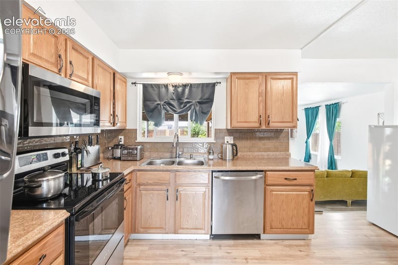 4518 N Wordsworth Cir, Colorado Springs, CO 80916