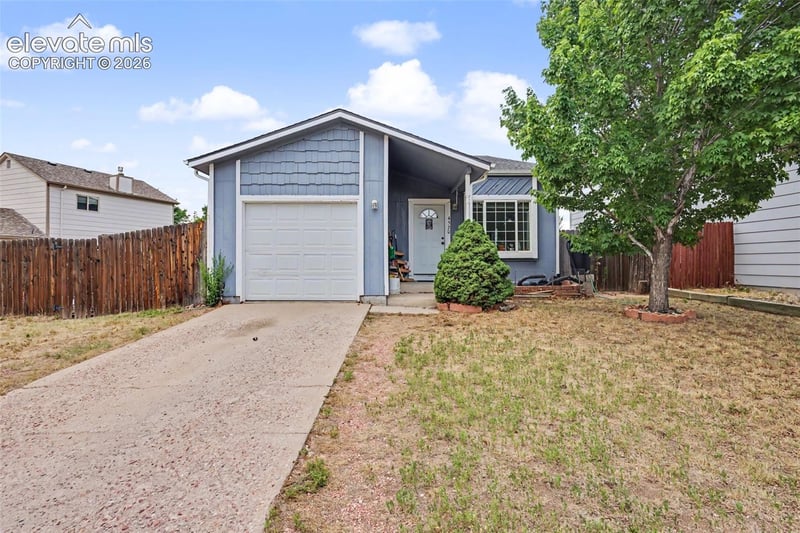 4520 Hollyridge Dr, Colorado Springs, CO 80916