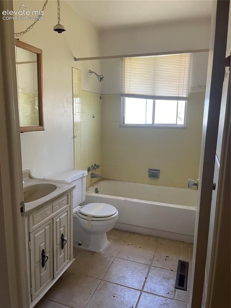 4555 Meadowland Blvd, Colorado Springs, CO 80918