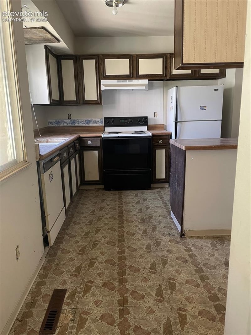 4555 Meadowland Blvd, Colorado Springs, CO 80918