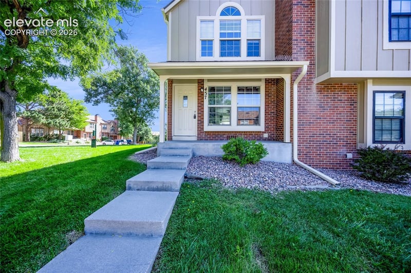 457 Rolling Hills Dr, Colorado Springs, CO 80919
