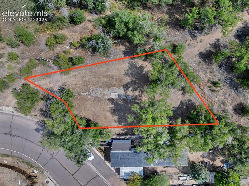 460 Crest Dr, Fountain, CO 80817