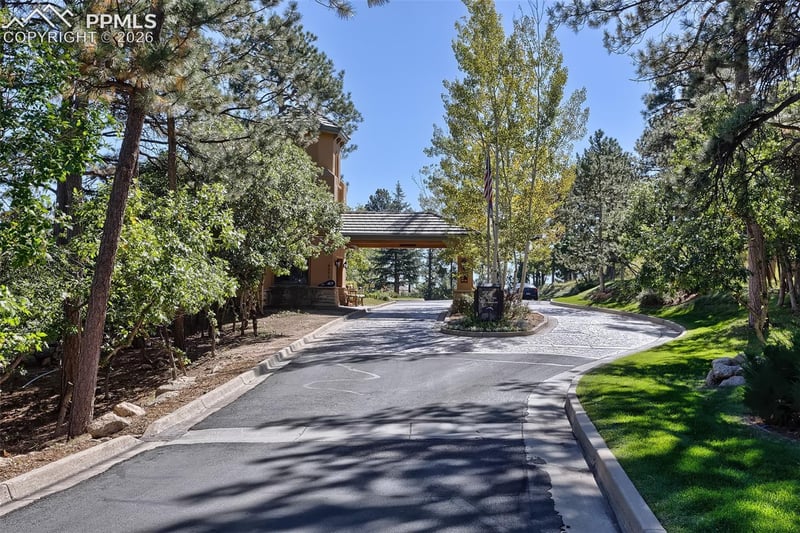 4688 Stone Manor Hts, Colorado Springs, CO 80906