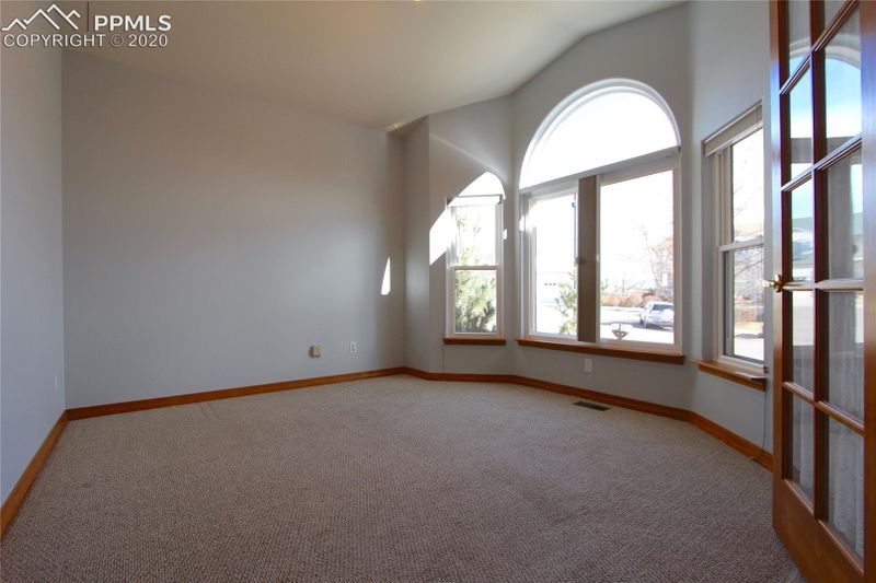 4750 Paramount Pl, Colorado Springs, CO 80918