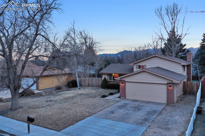 4814 S Hackamore Dr, Colorado Springs, CO 80918