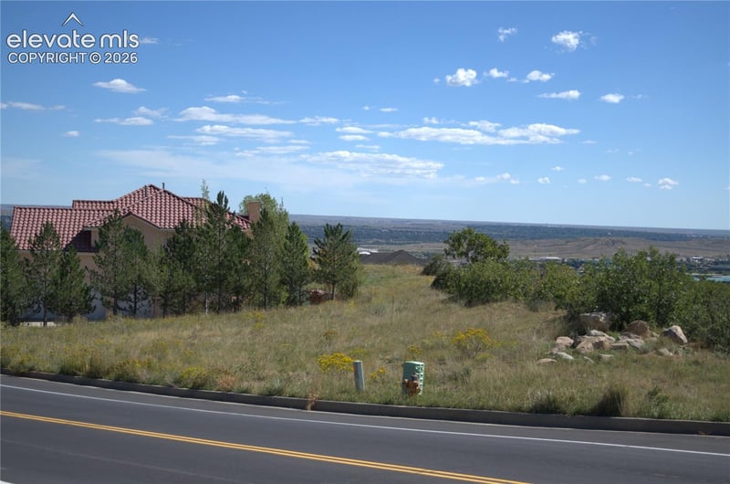 4815 Broadmoor Bluffs Dr, Colorado Springs, CO 80906