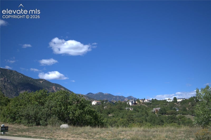 4815 Broadmoor Bluffs Dr, Colorado Springs, CO 80906