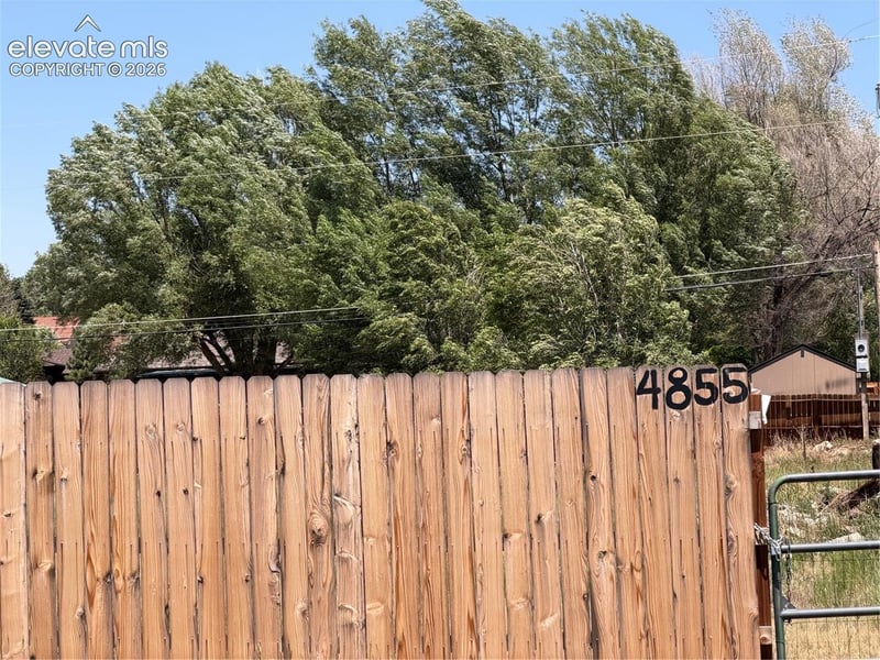 4855 Platinum Dr, Colorado Springs, CO 80918