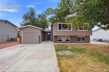 490 Calle Entrada NA, Fountain, CO 80817