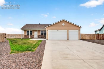495 S 2nd Ave, Deer Trail, CO 80105