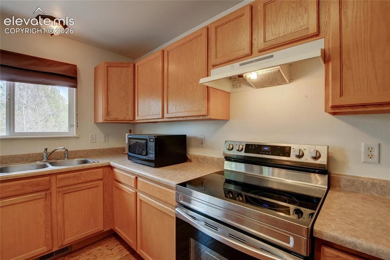4958 Hawk Meadow Dr, Colorado Springs, CO 80916